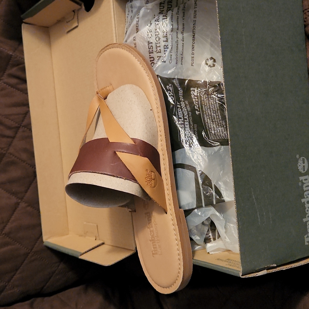 New!! Timberland Earthkeepers Sheafe leather thong Sandals🩴. Never worn!